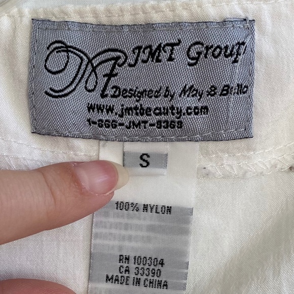 Spa / Salon - Nylon Smock Size: Small - Picture 4 of 8